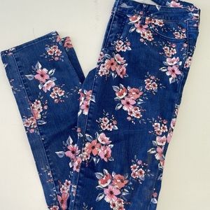Flower pattern jeans